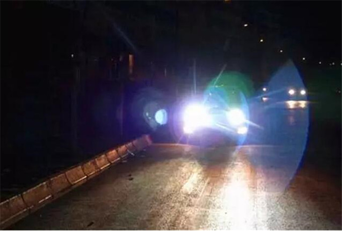 济南租车夜间跑高速注意事项 注意行车速度 济南租车夜间跑高速注意事项 注意行车速度